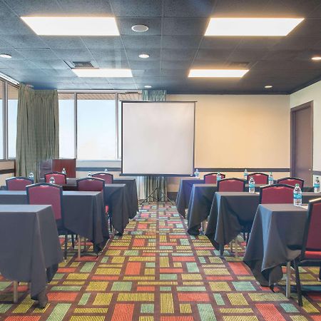 Wyndham Garden Midland Hotel Ngoại thất bức ảnh