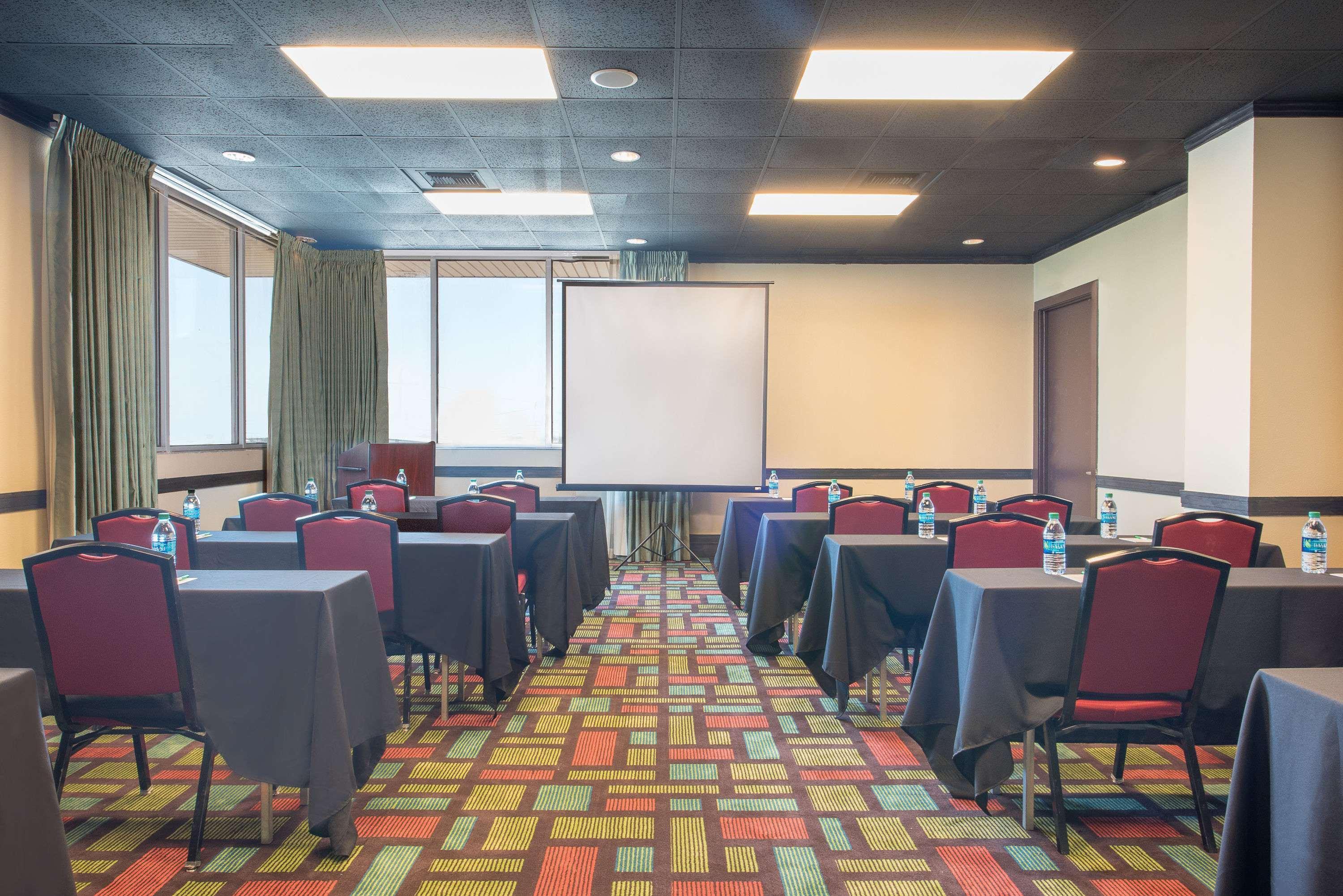 Wyndham Garden Midland Hotel Ngoại thất bức ảnh
